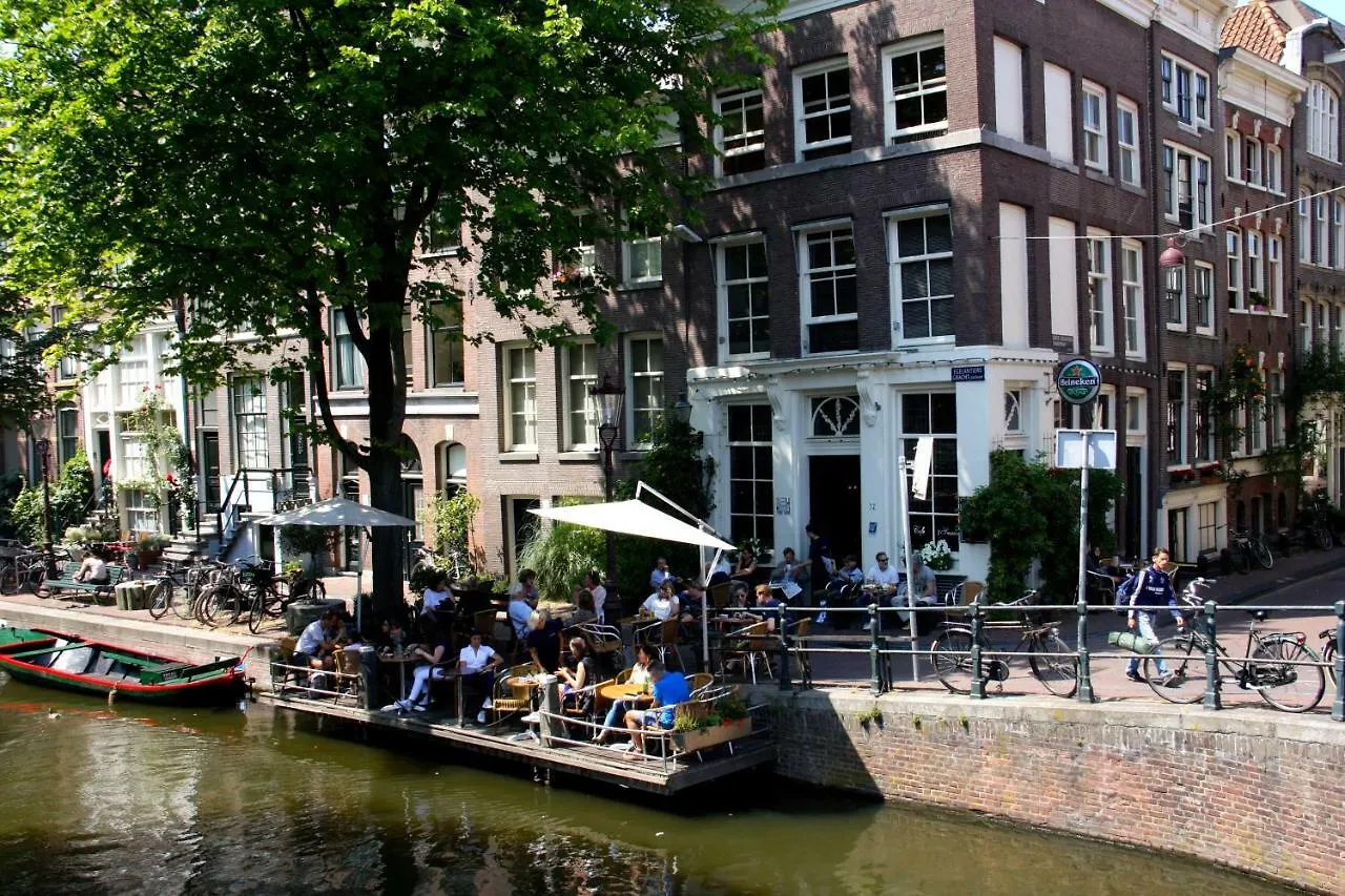 Villa360 Amsterdam 3*,  Nederland